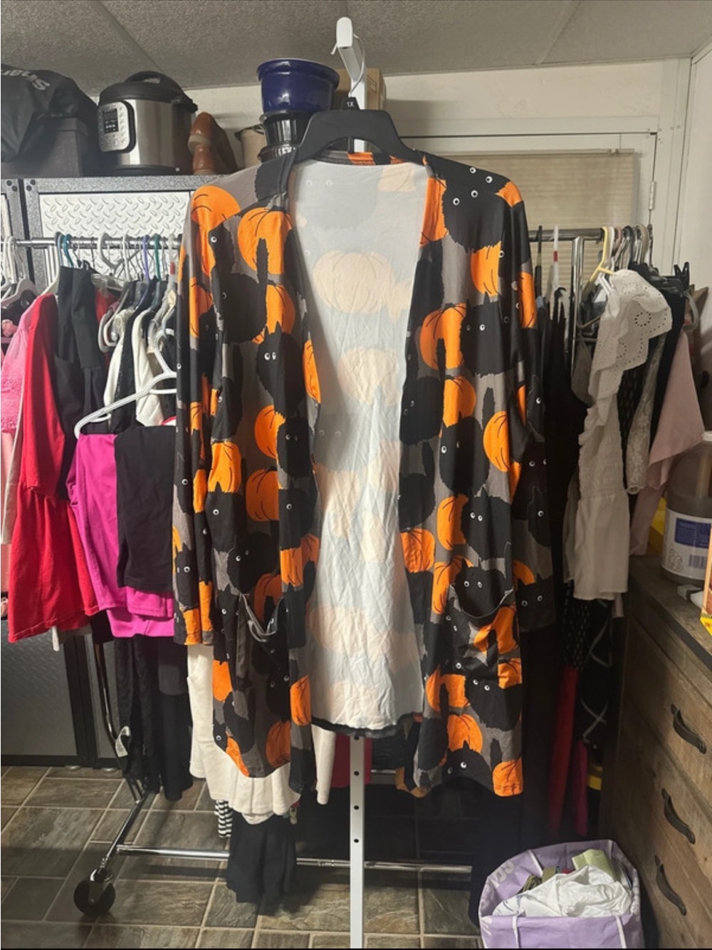 Black & Orange Pumpkin-Print Women's Cardigan Jacket